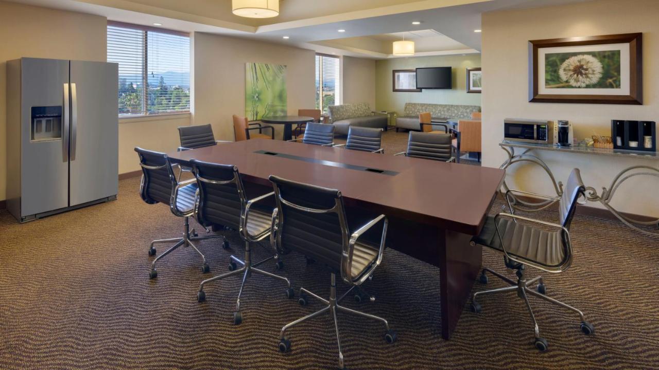 Holiday Inn San Jose-Silicon Valley By Ihg Bagian luar foto